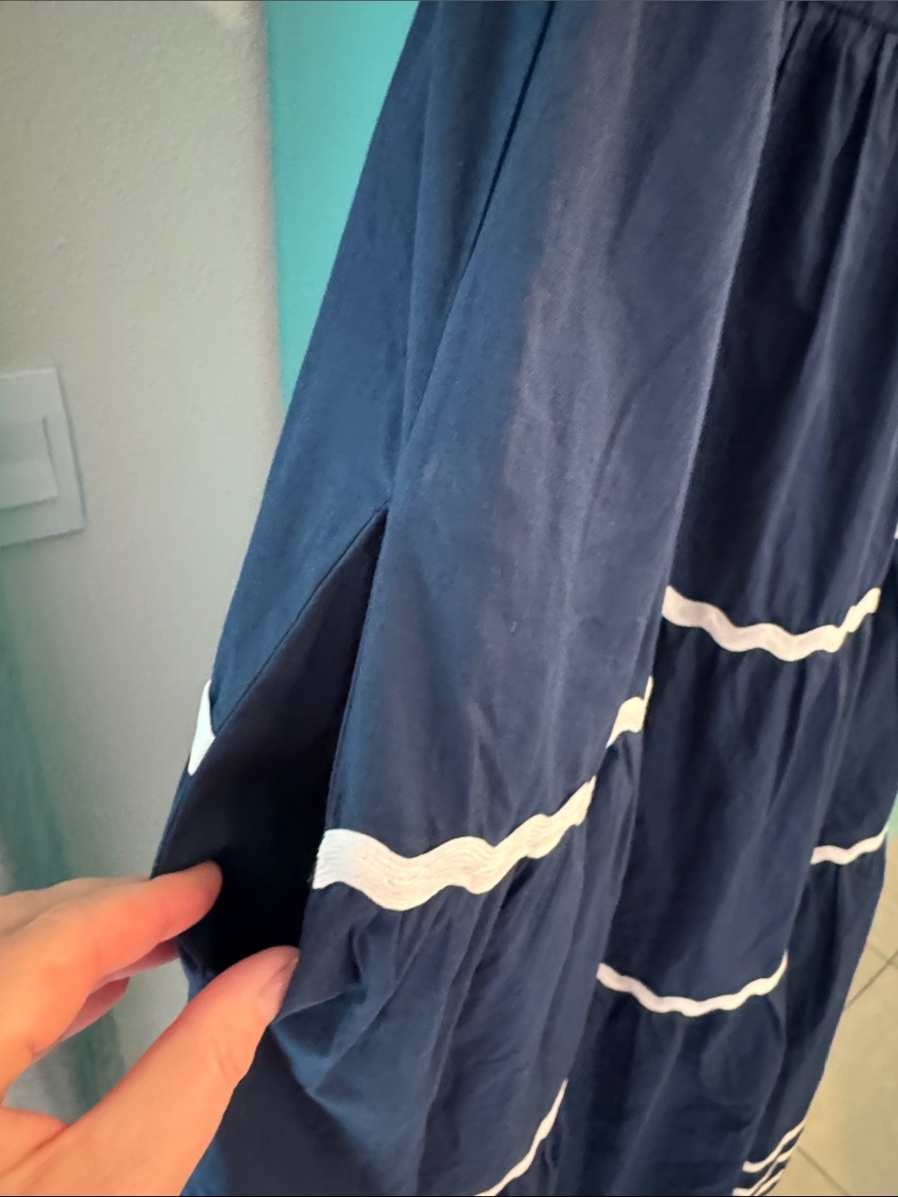 Nicoles Closer Ladies Navy Tiered Sundress with White Trim Large NWT - Picture 4 of 8